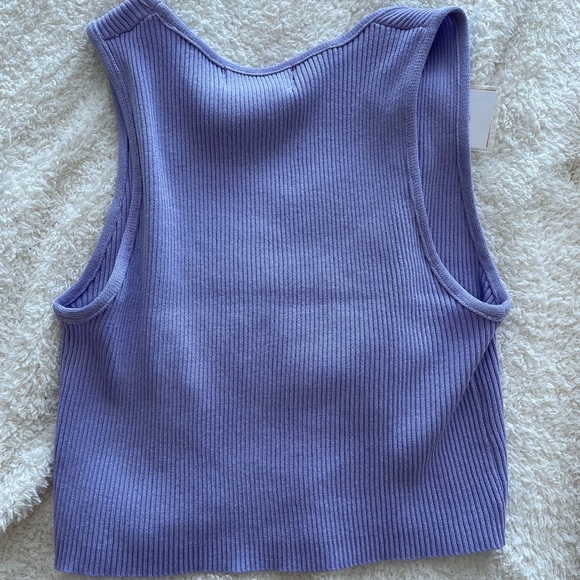 NEW stretchy summer crop - Picture 3 of 3